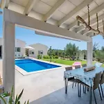 Can Colomer Ferragut Villa With Private Pool