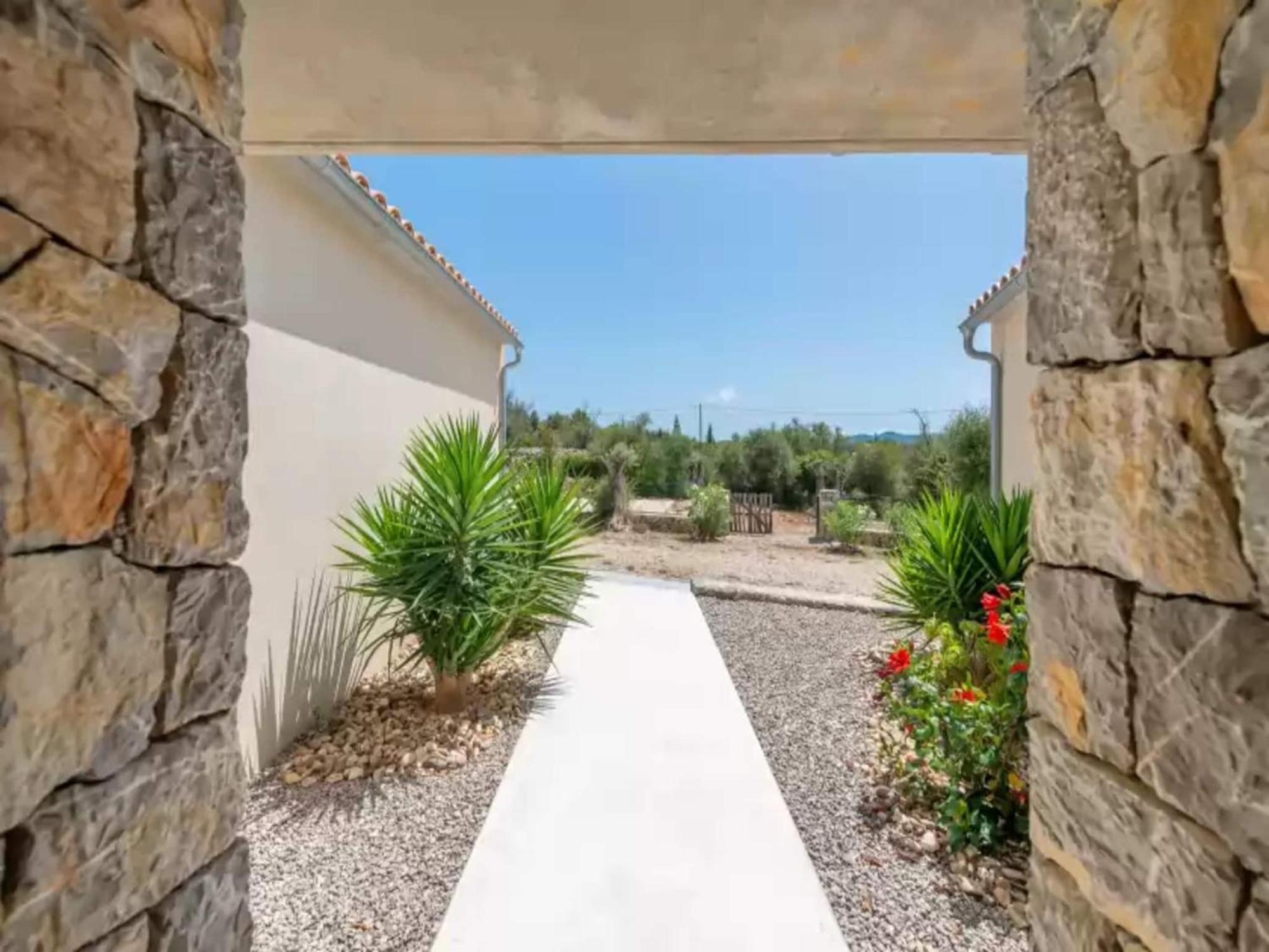 Villa Colomer Ferragut With Private Pool